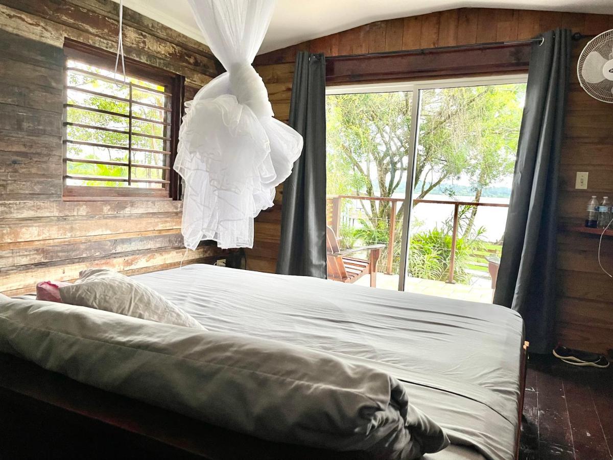 Dolphin Blue Paradise Bocas Town Luaran gambar